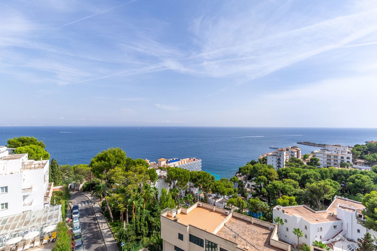 Sea views apartment in Illetas