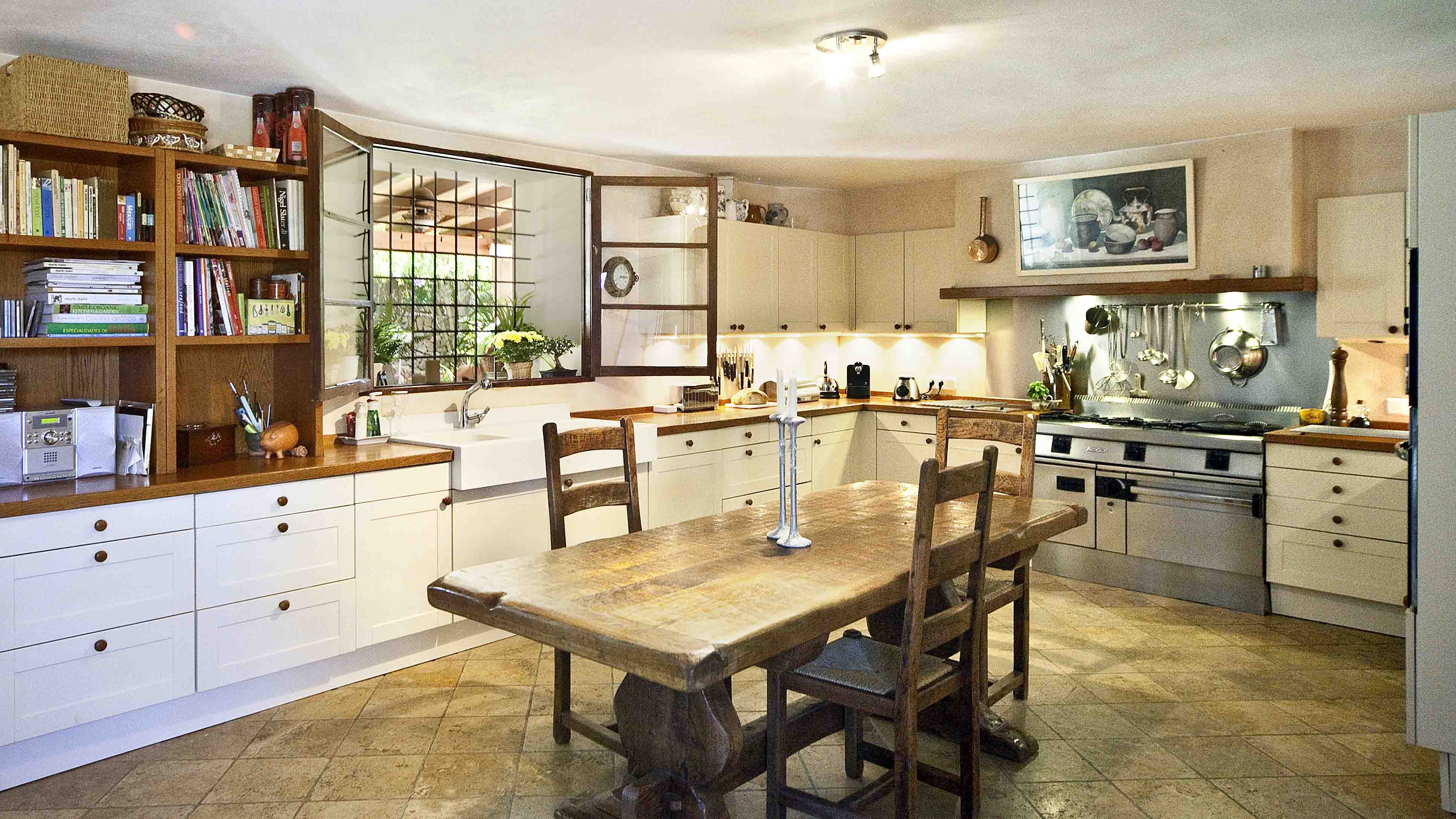 Exclusiva mansión con piscina en Santa Eugenia