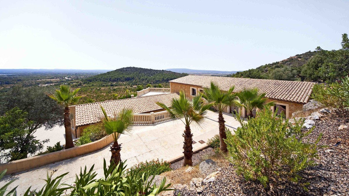 Representativa finca en Alaró en parcela de 50.000 m²