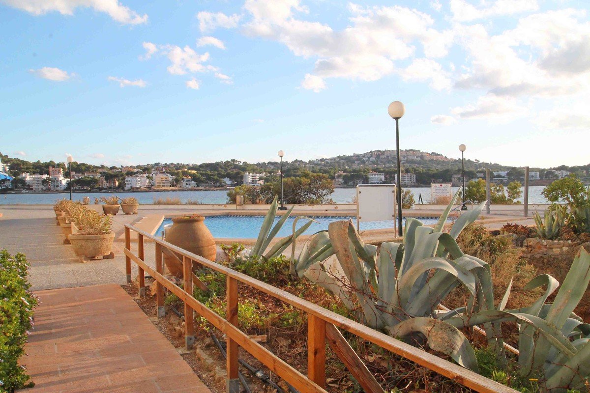 Apartment with access to beach in Santa Ponsa