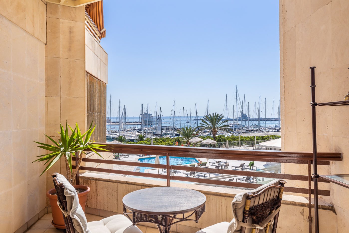 Spacious luxury apartment with sea view in Palma- Paseo Maritimo