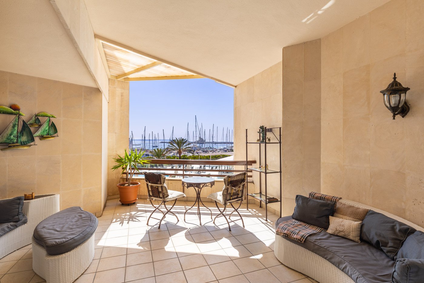 Spacious luxury apartment with sea view in Palma- Paseo Maritimo