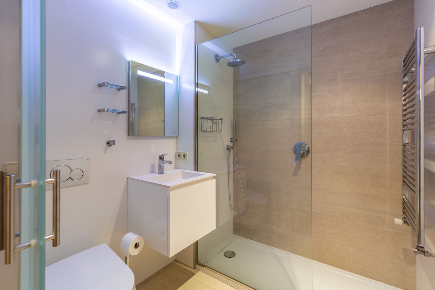 Spacious luxury apartment with sea view in Palma- Paseo Maritimo