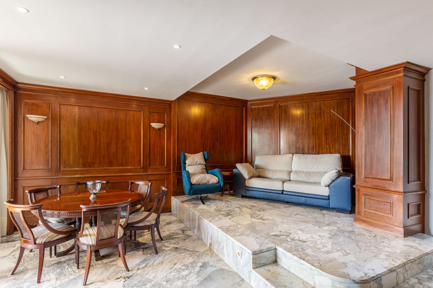 Spacious luxury apartment with sea view in Palma- Paseo Maritimo