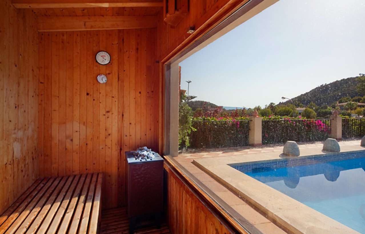 Chalet de estilo Mediterráneo en Bendinat con vistas al mar y al castillo