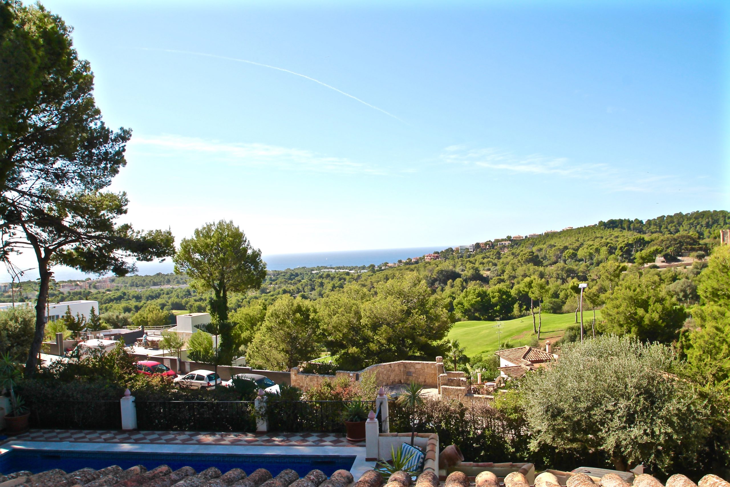 Chalet de estilo Mediterráneo en Bendinat con vistas al mar y al castillo