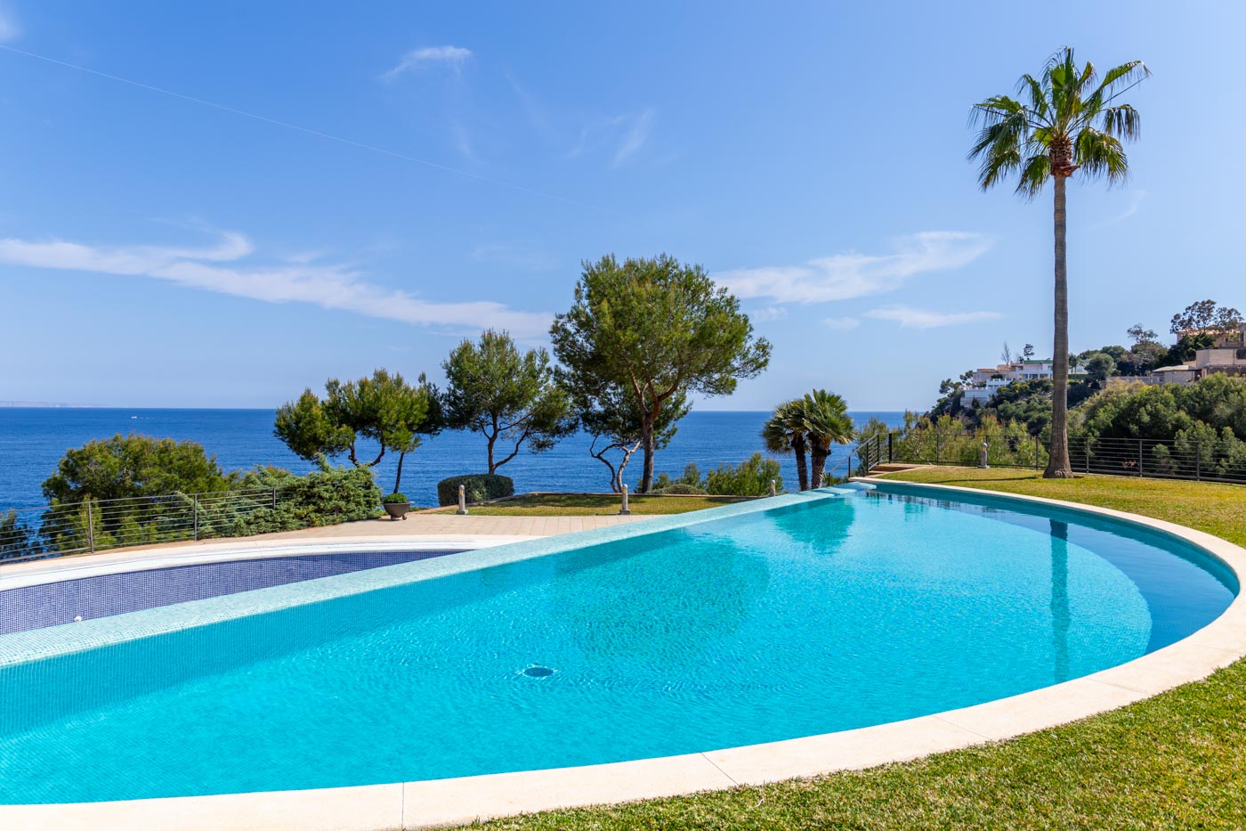 Luxury flat in seafront residence in Sol de Mallorca