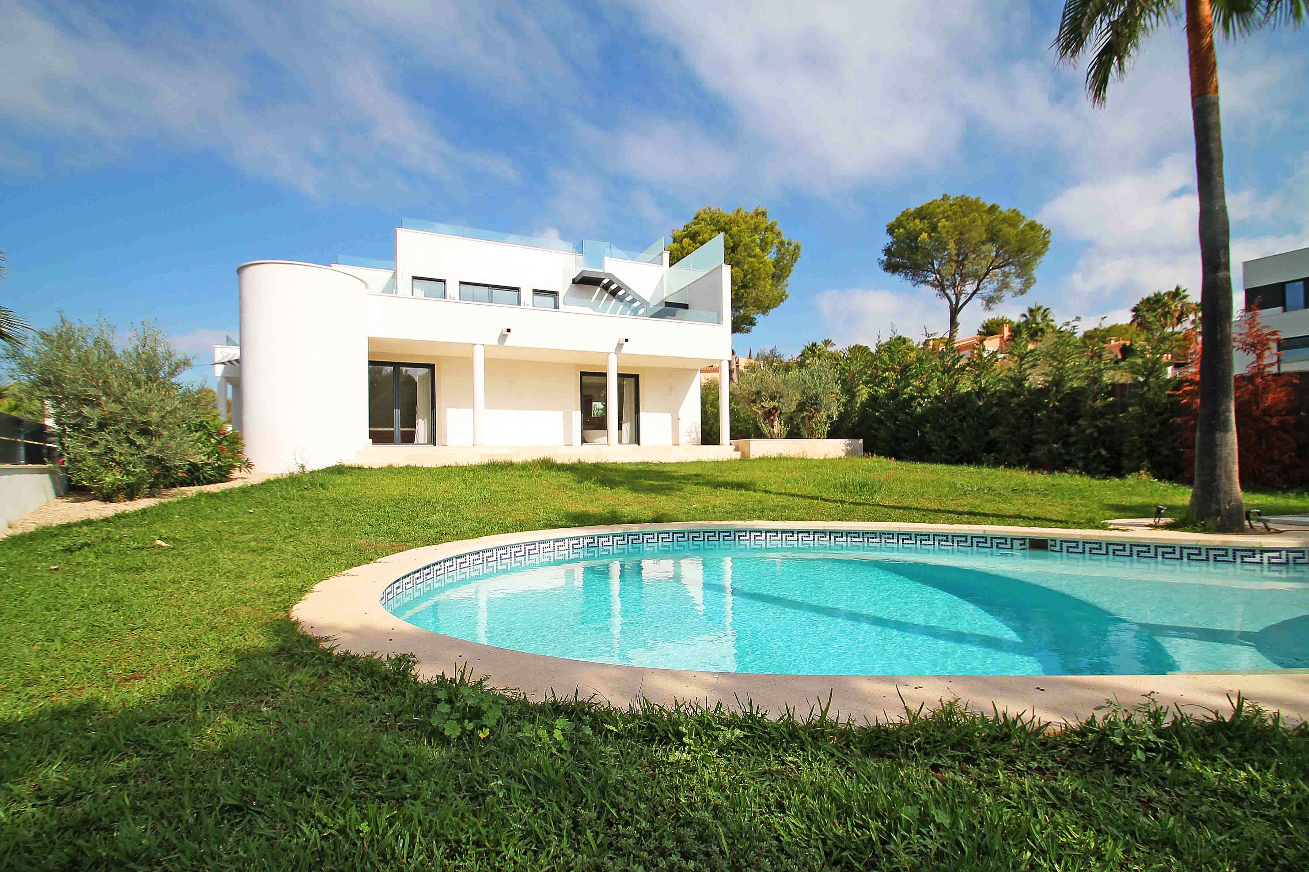 Exclusivo chalet en Nova Santa Ponsa con vistas al mar