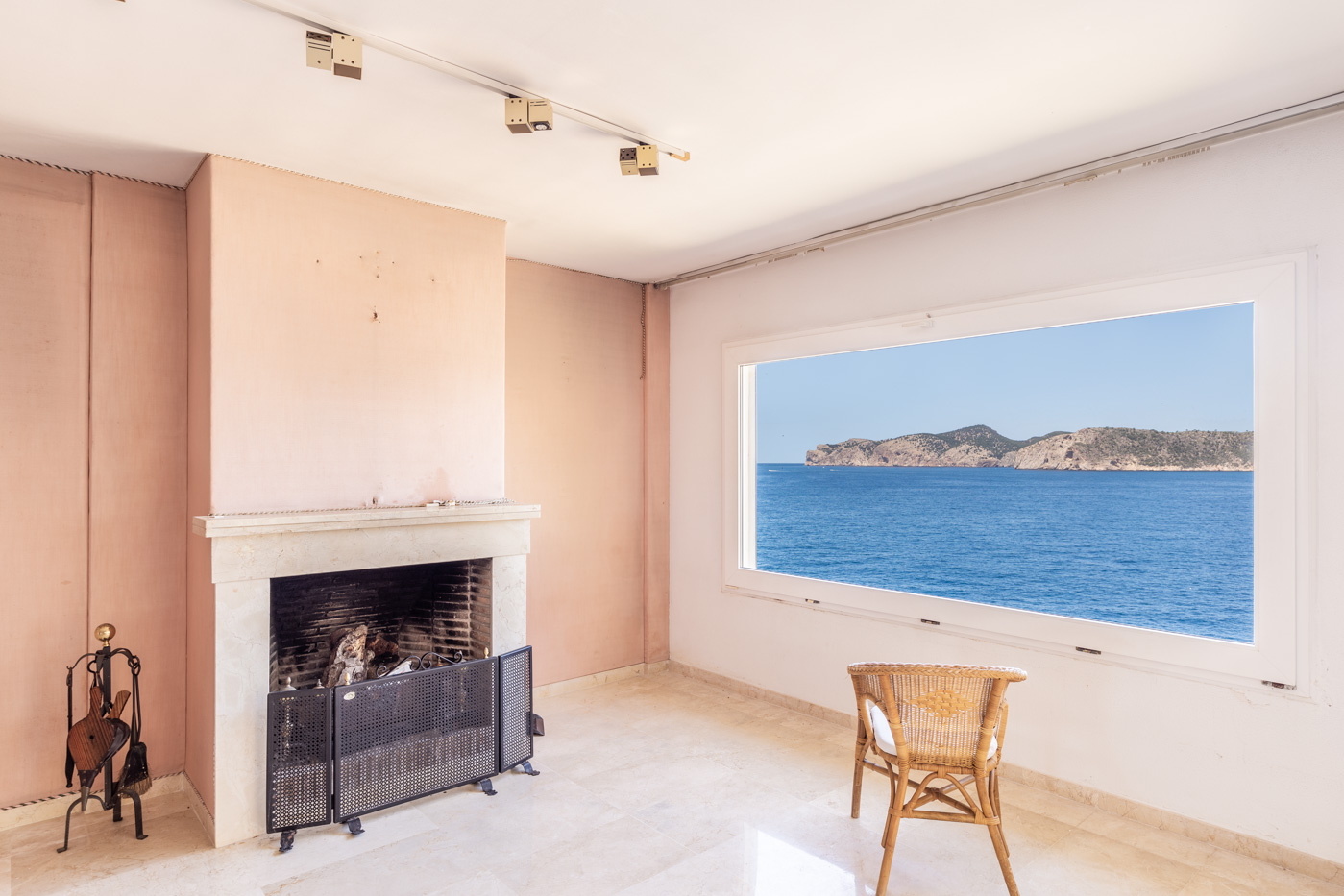 Apartment at the sea front residence in Santa Ponsa