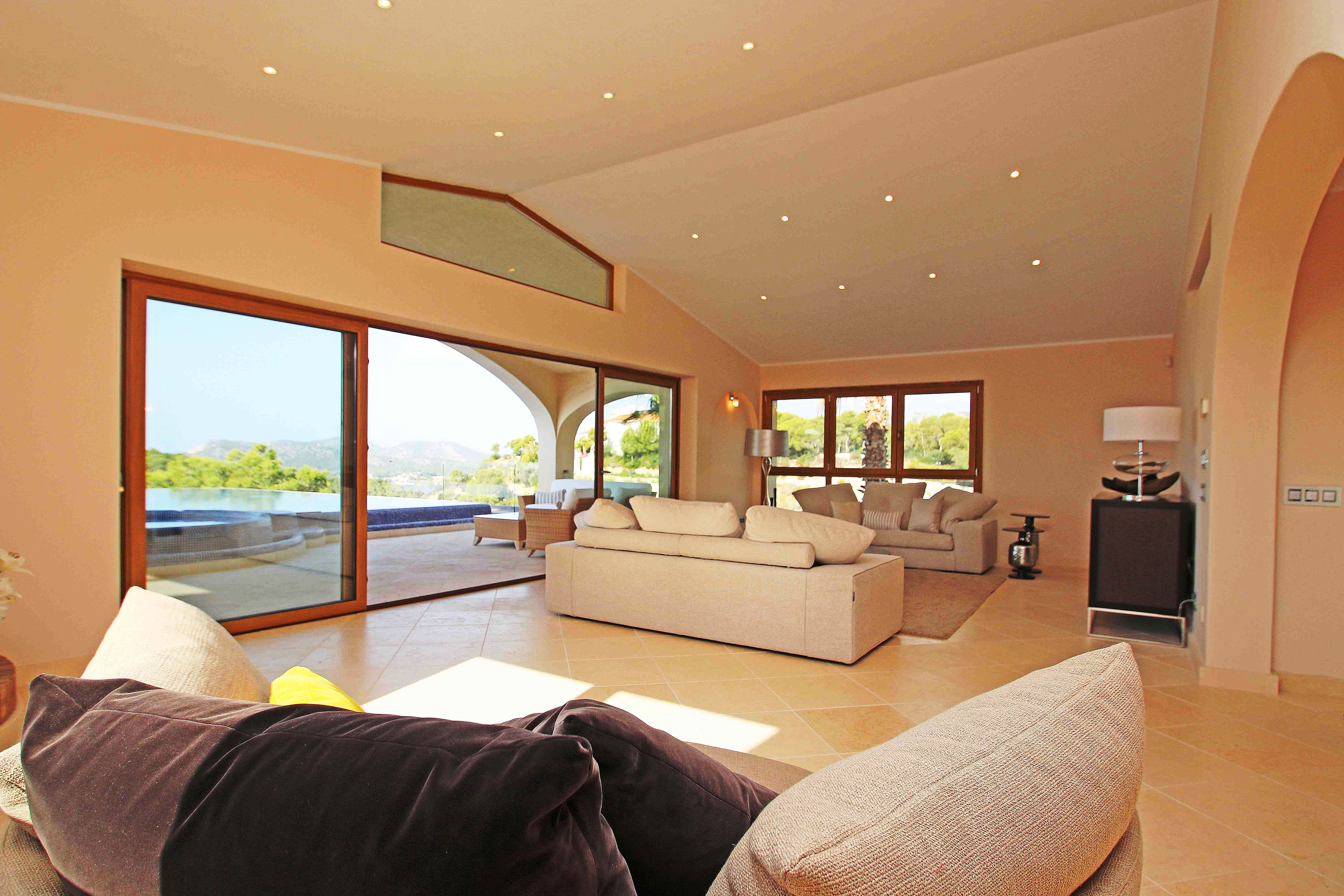 Luxusimmobilie in traumhafter Lage mit atemberaubendem Meerblick in Costa de la Calma