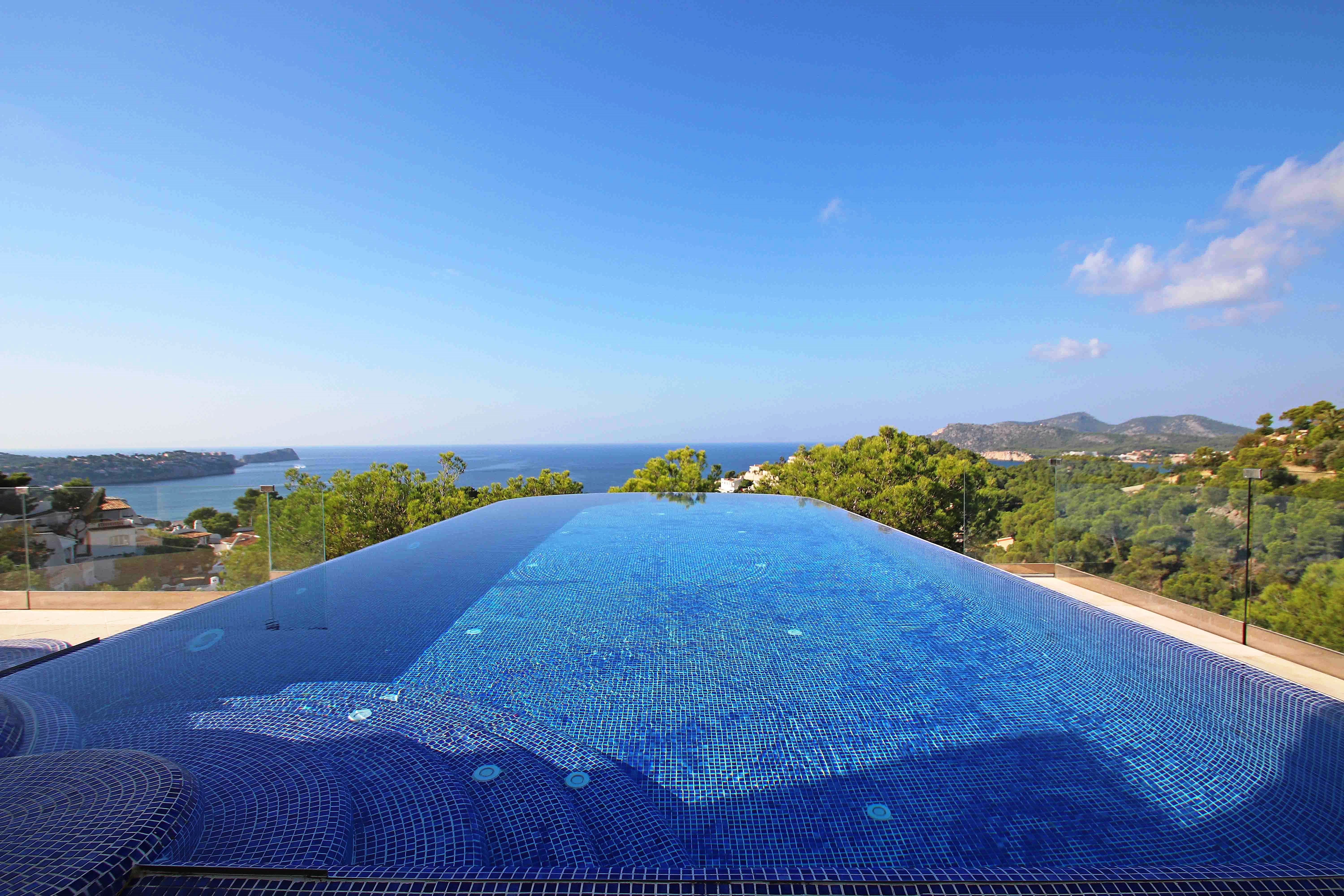 Luxusimmobilie in traumhafter Lage mit atemberaubendem Meerblick in Costa de la Calma