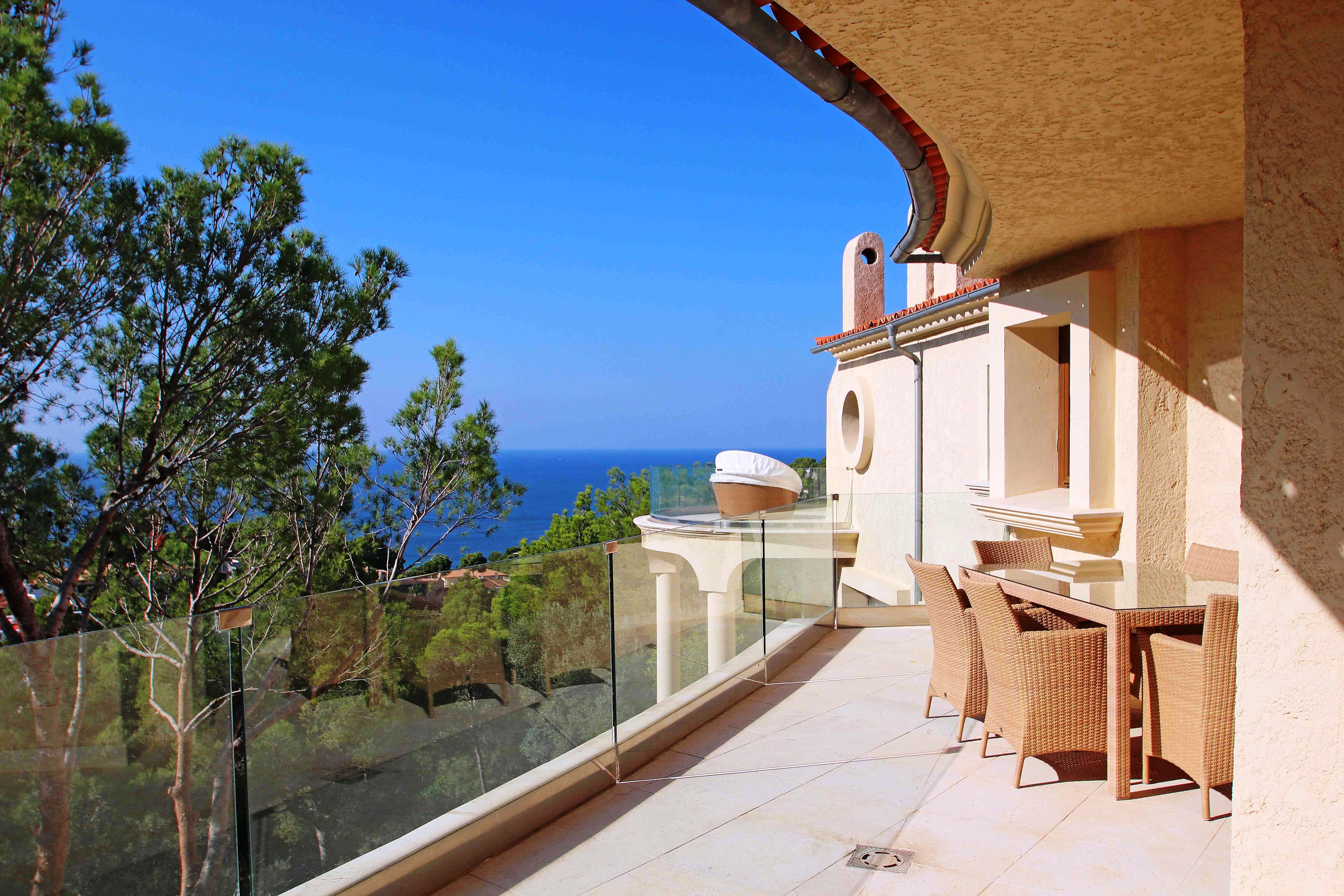 Luxusimmobilie in traumhafter Lage mit atemberaubendem Meerblick in Costa de la Calma