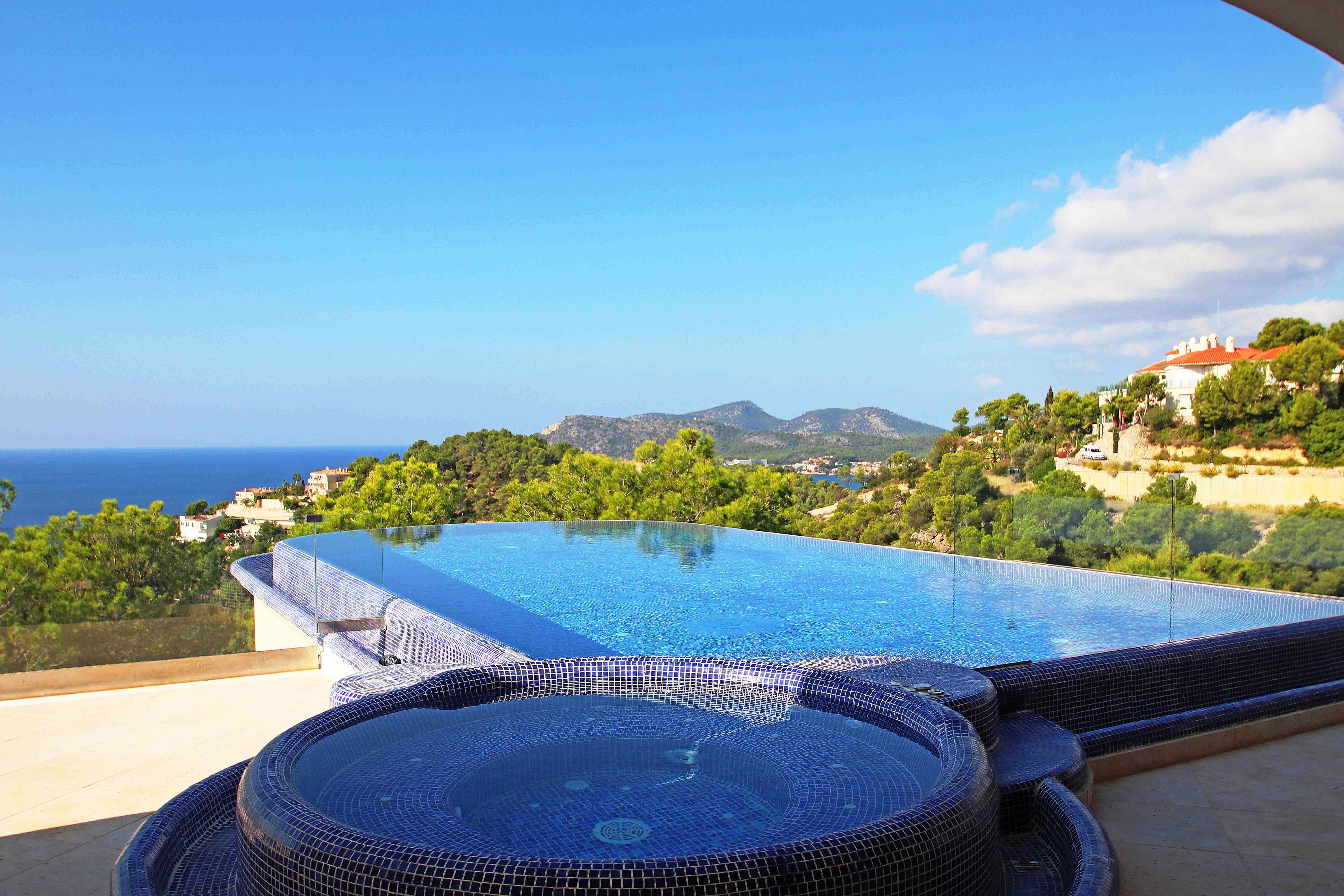 Luxusimmobilie in traumhafter Lage mit atemberaubendem Meerblick in Costa de la Calma