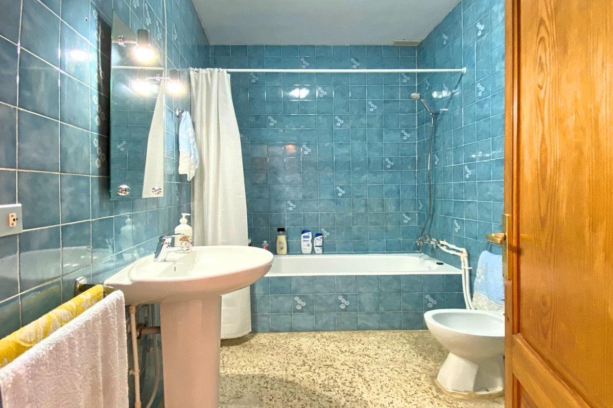 Amplia casa de pueblo en Petra