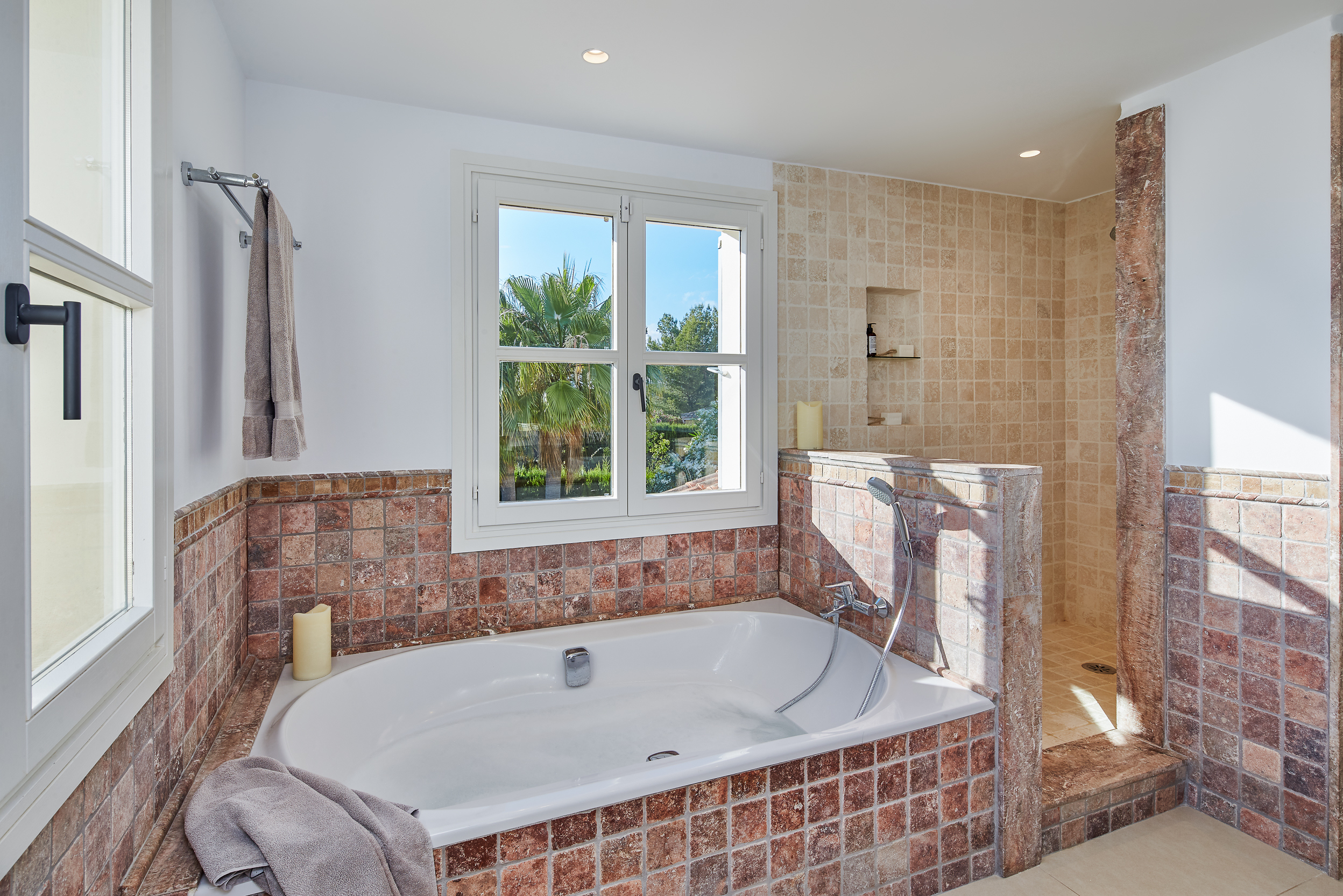 Dos casas de lujo en Nova Santa Ponsa