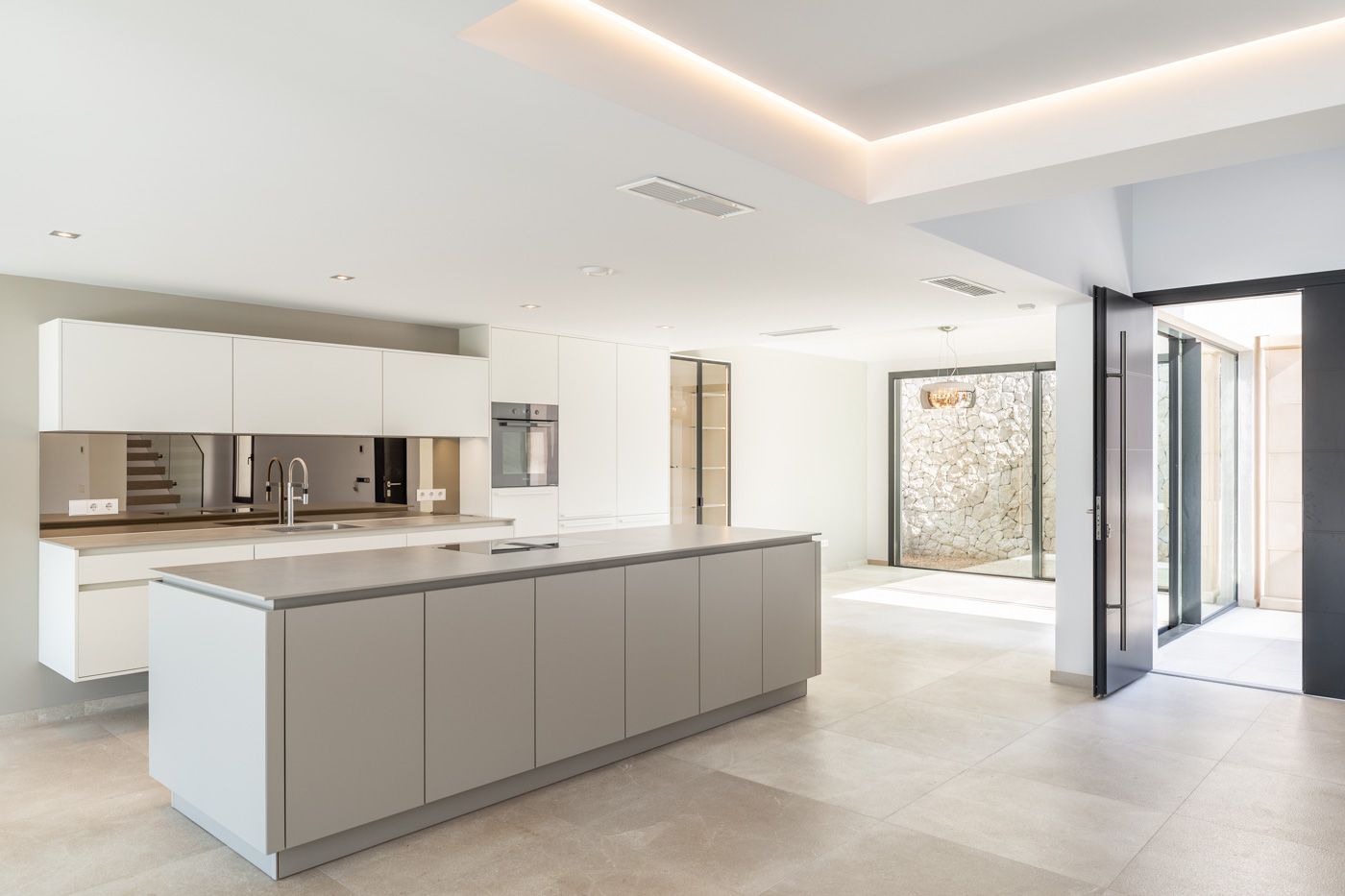 Nueva villa de lujo en Nova Santa Ponsa