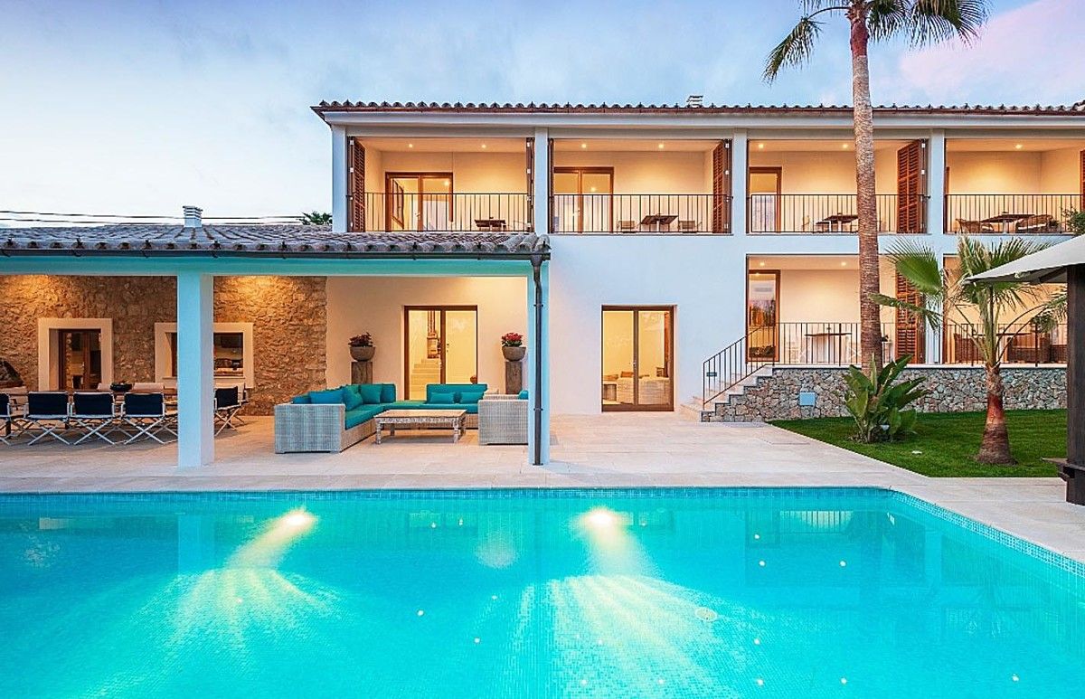 Villa de lujo en pueblo Calvià