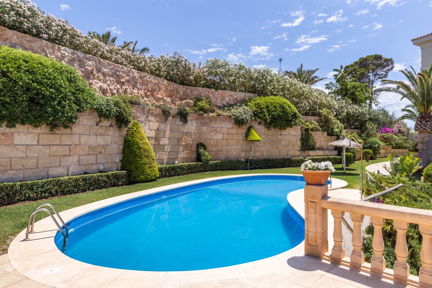 Luxury Apartment at the sea front residence in Santa Ponsa