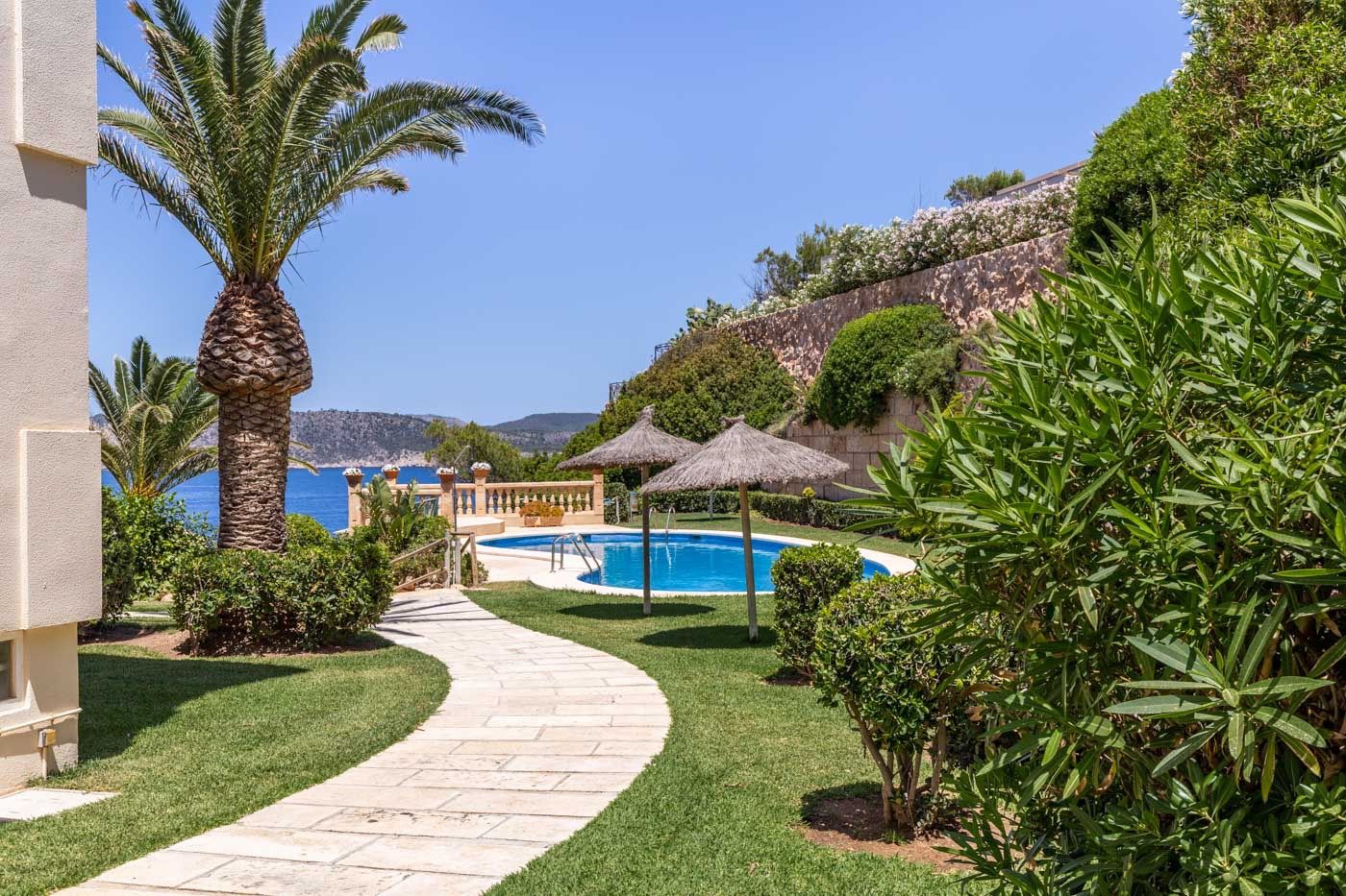 Luxury Apartment at the sea front residence in Santa Ponsa