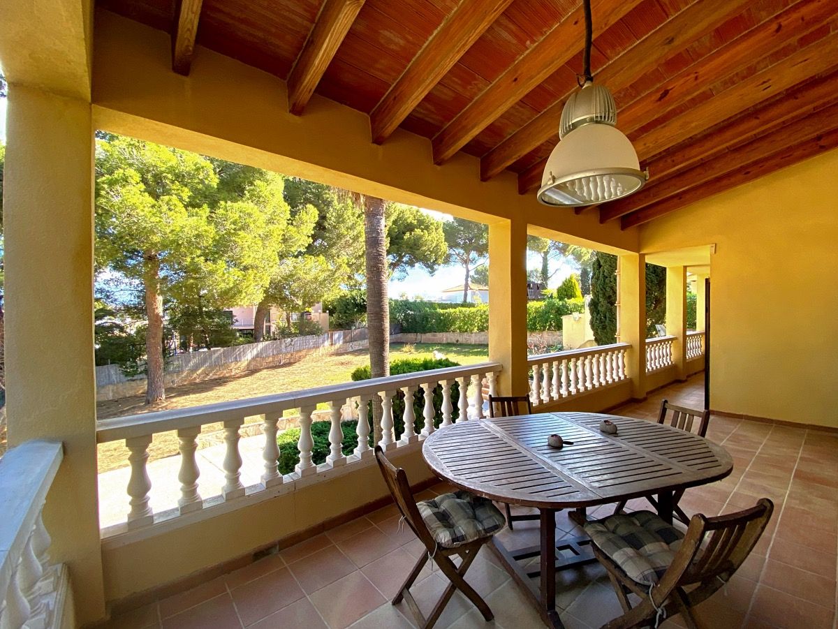 Spacious villa in Nova Santa Ponsa