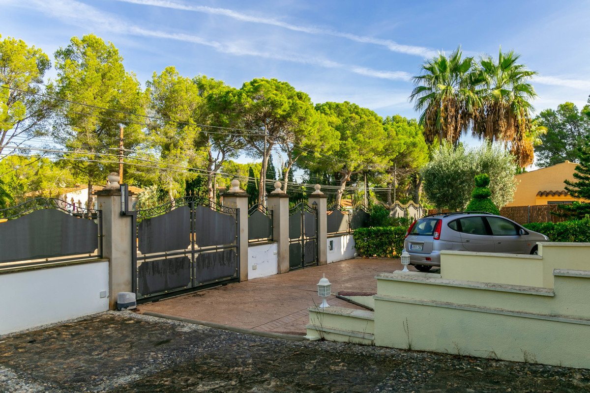 Mediterranean style family villa in Santa Ponsa 