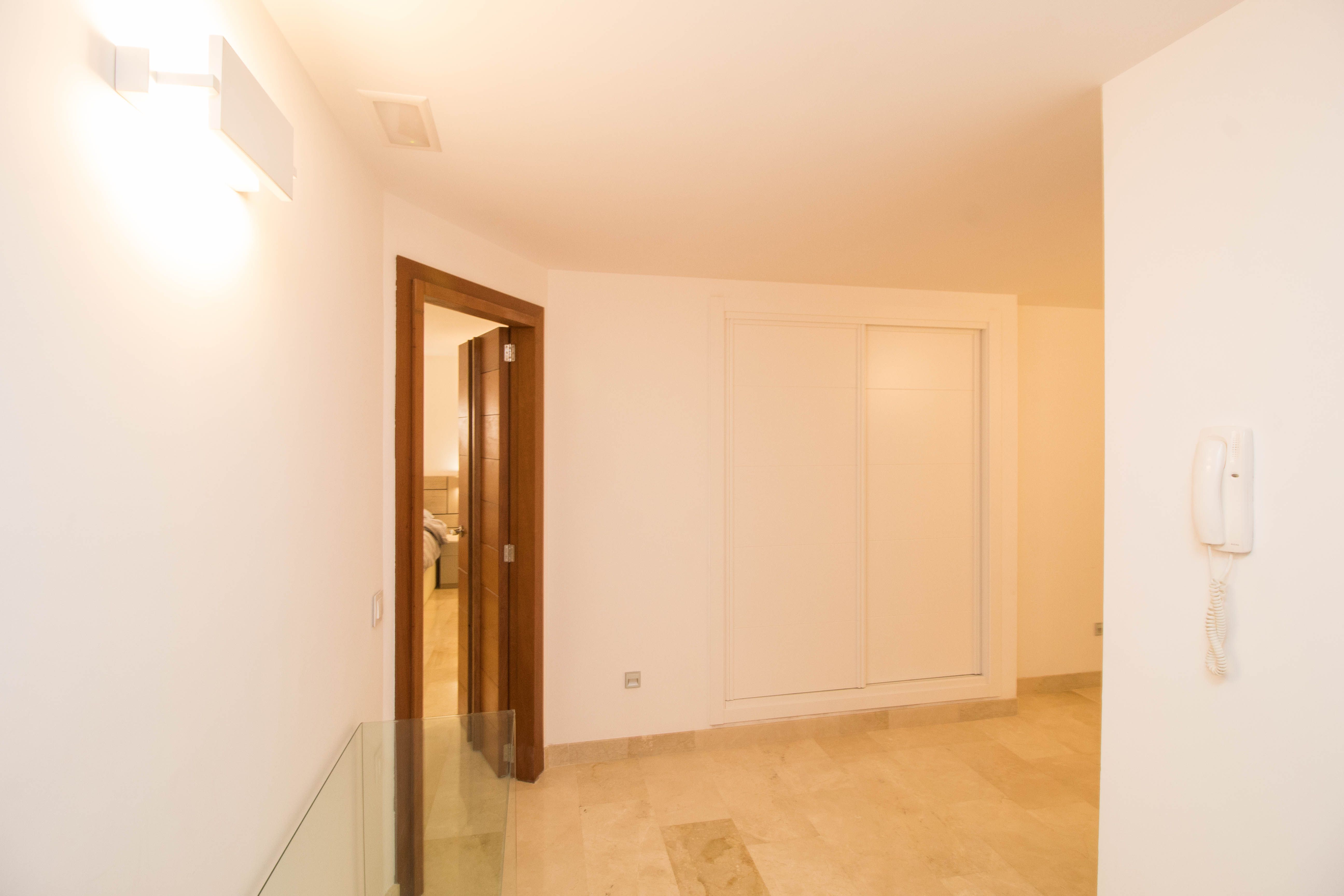 Modern sea view apartment with terrace in Palma City Beach