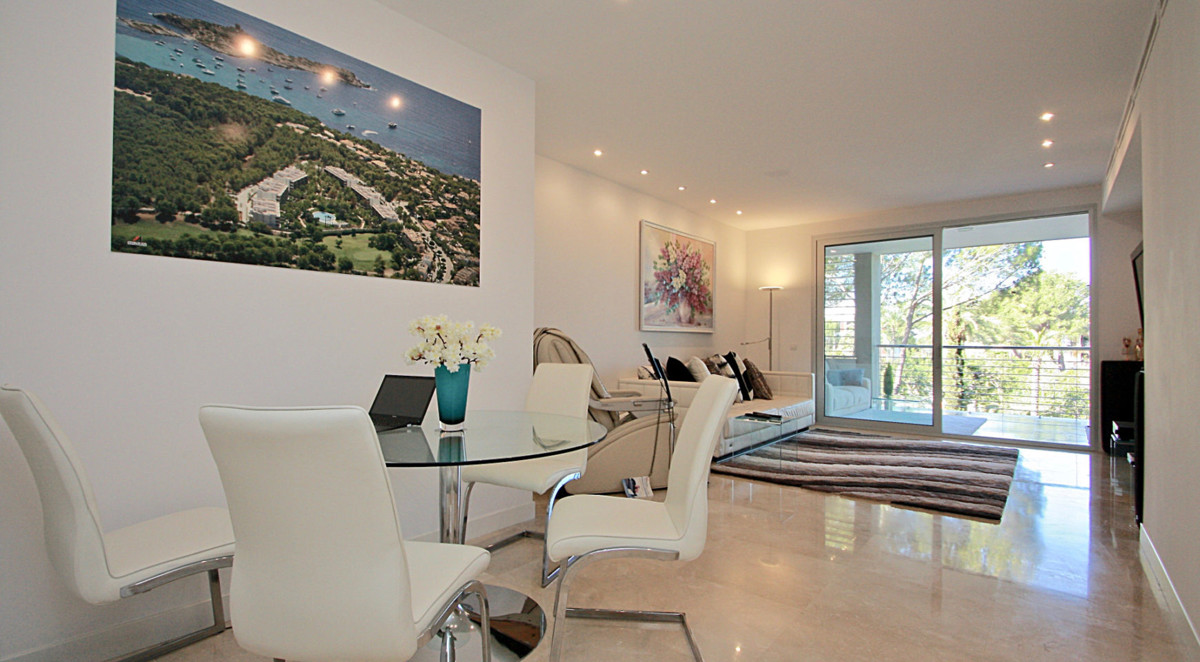  Luxury 2 bedroom flat in Bendinat 