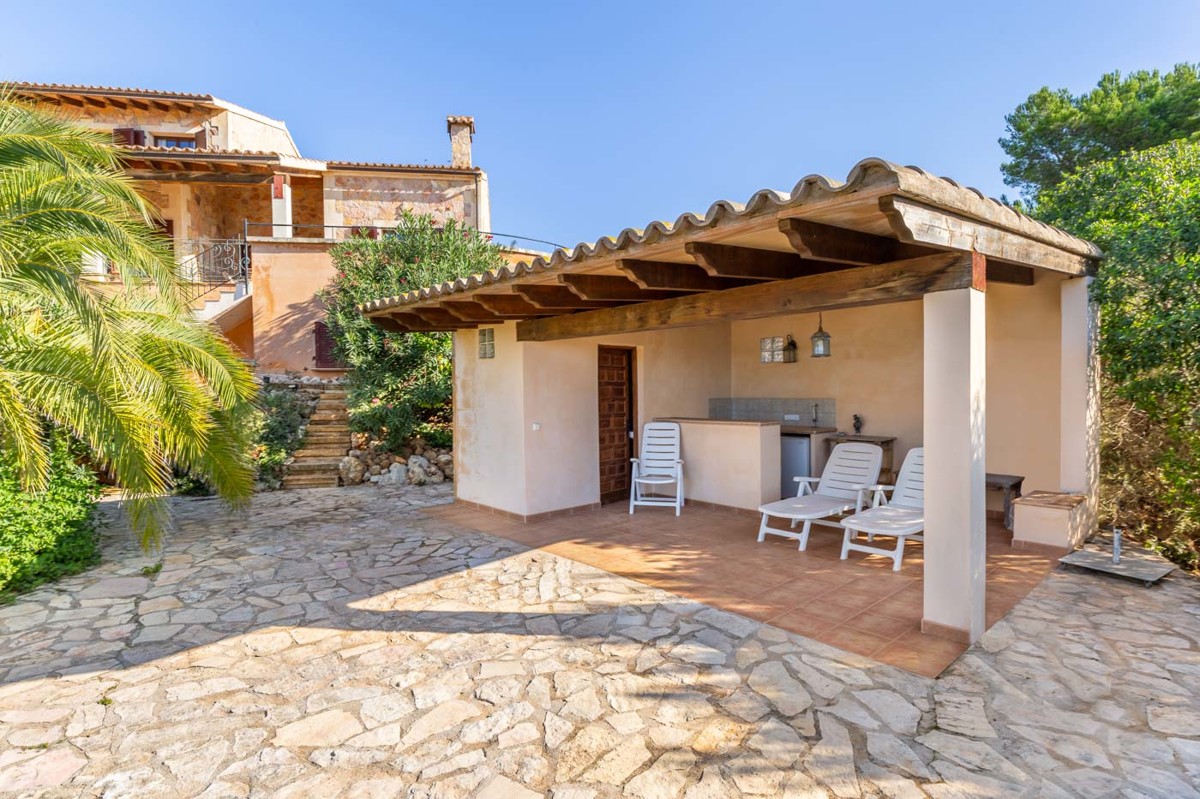 Exclusive country house in Puntiró with fantastic views