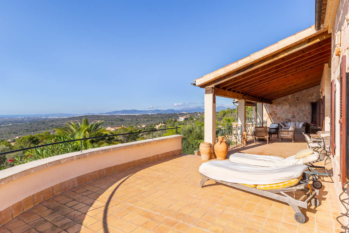 Exclusive country house in Puntiró with fantastic views