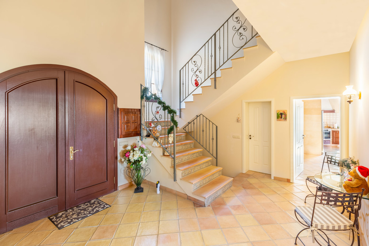 Exclusive country house in Puntiró with fantastic views