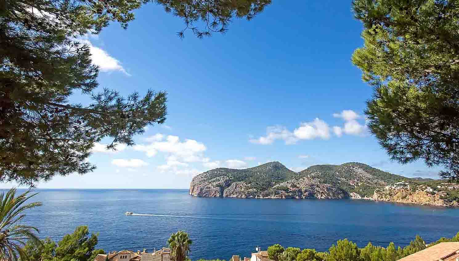  Fabulous building plot Camp de Mar 