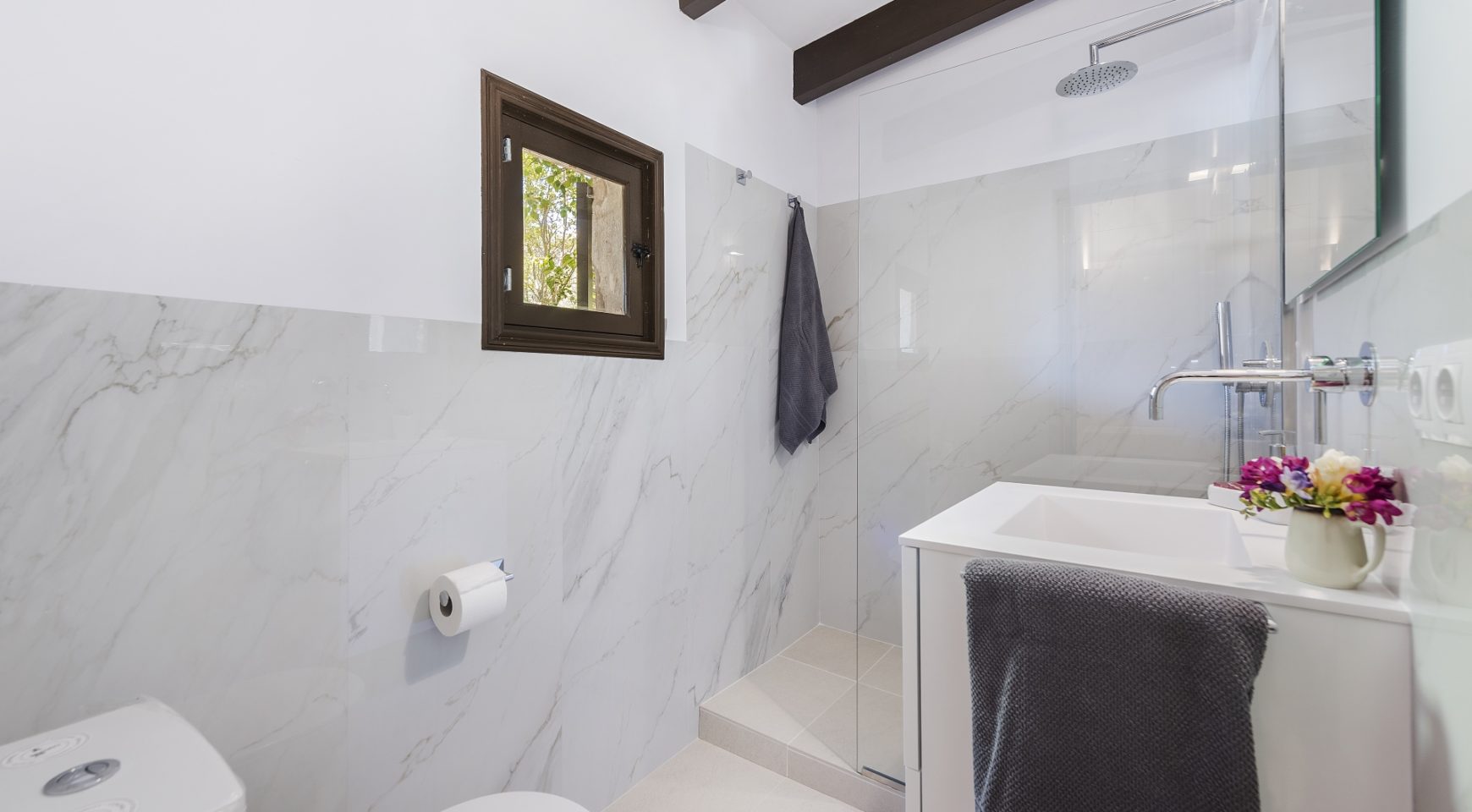  Idyllic location: Natural stone finca near Andratx 