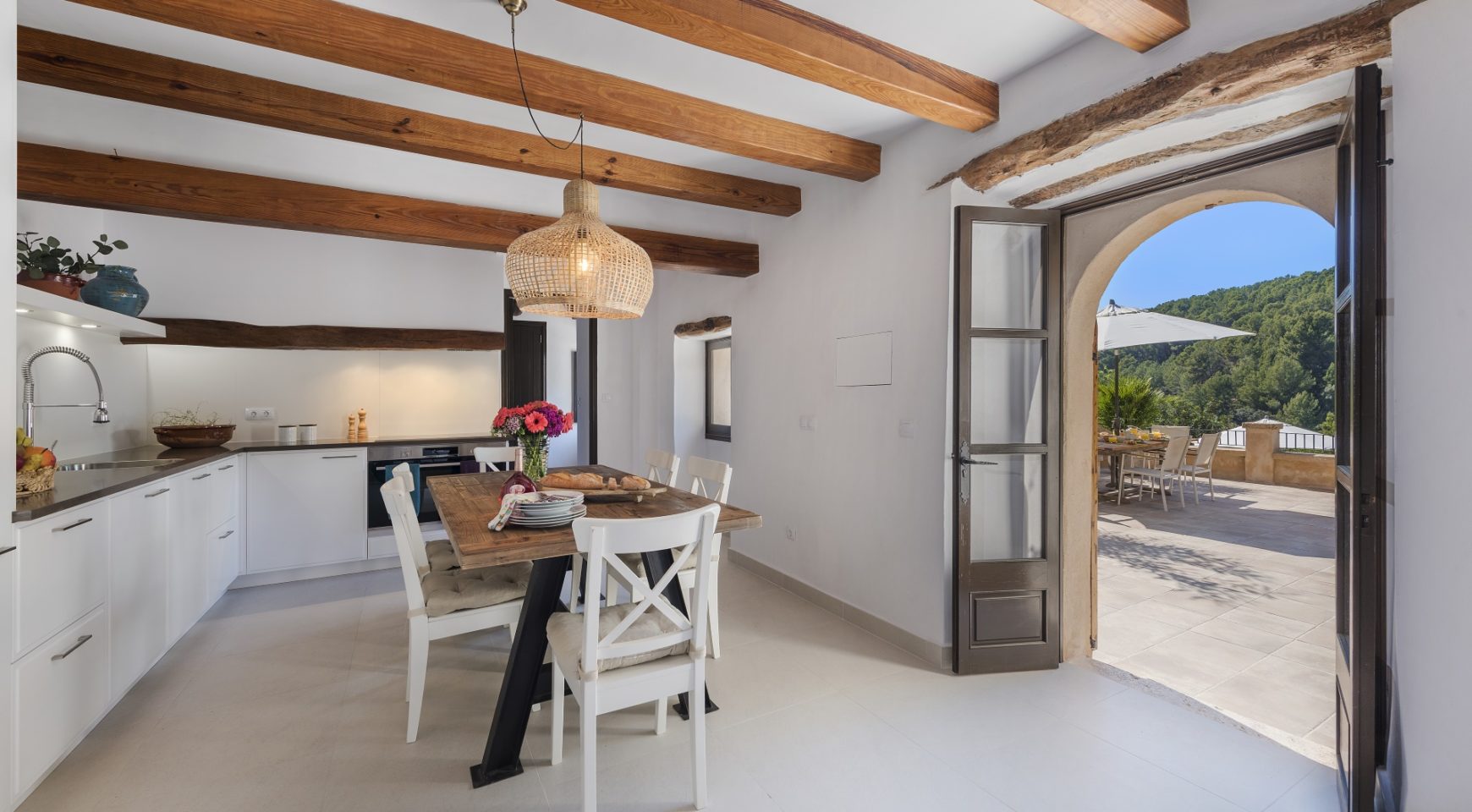  Idyllic location: Natural stone finca near Andratx 