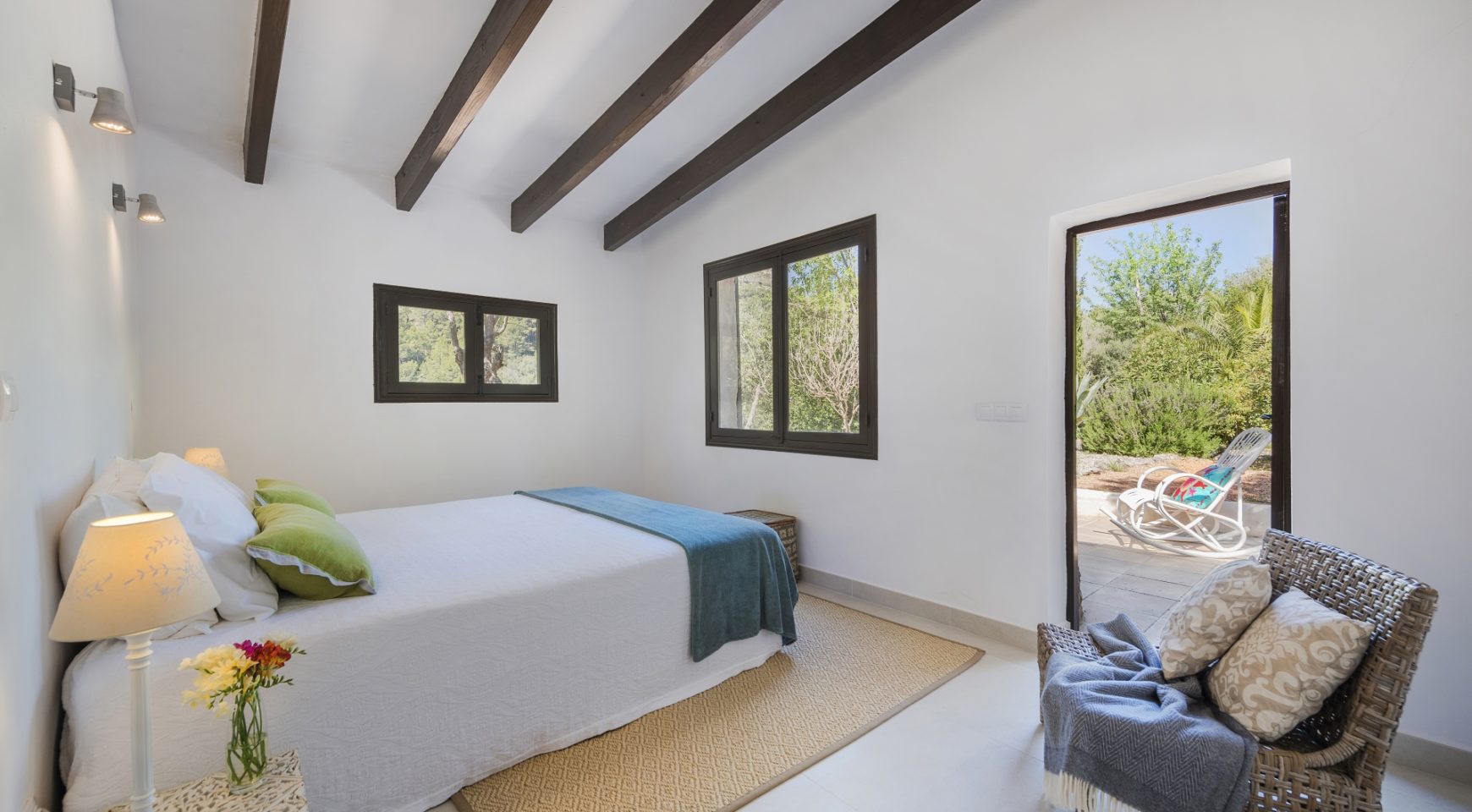  Idyllic location: Natural stone finca near Andratx 