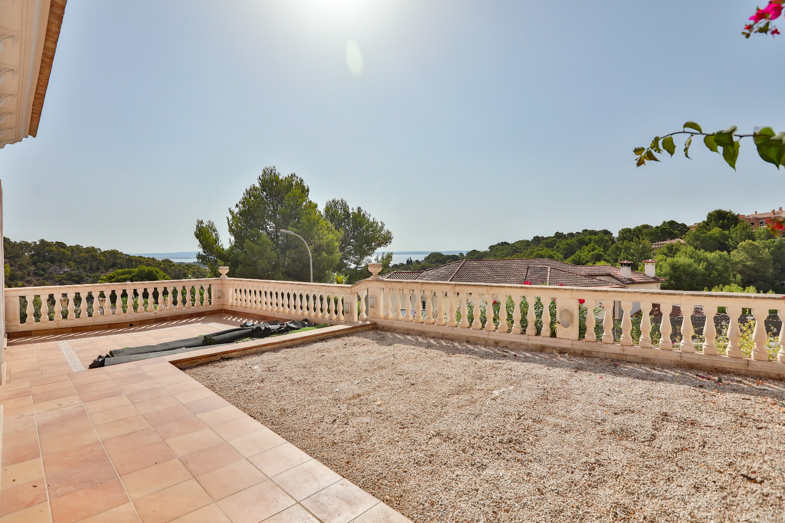 Spacious villa in Bendinat with seaviews