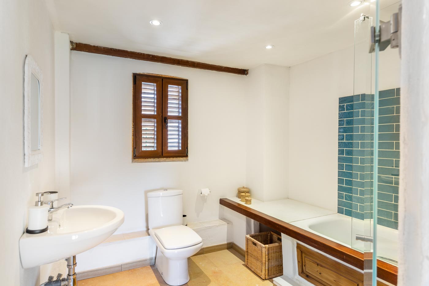 INVESTMENT: Authentic town house in Andratx Village