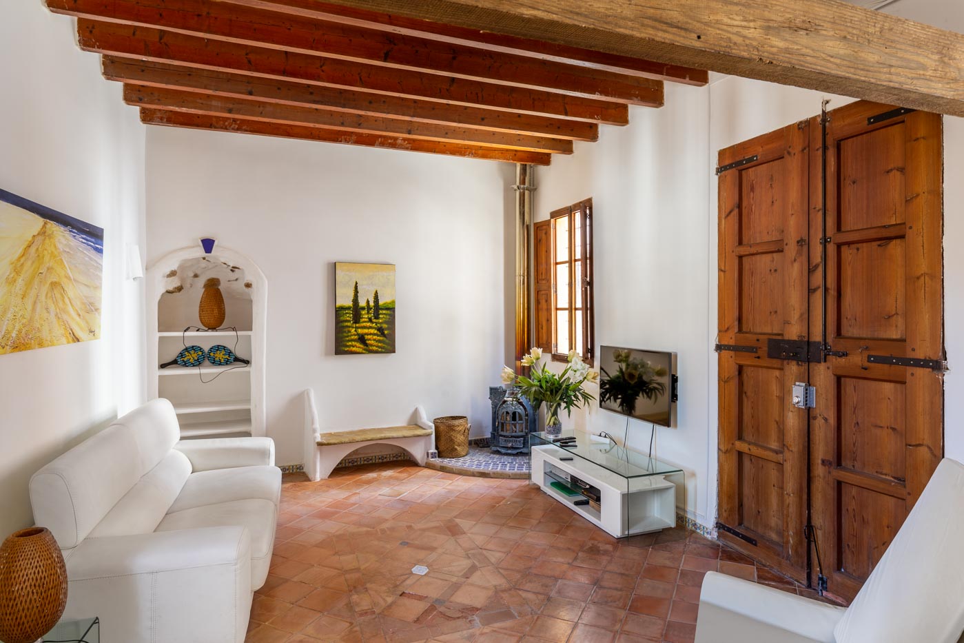 INVESTMENT: Authentic town house in Andratx Village