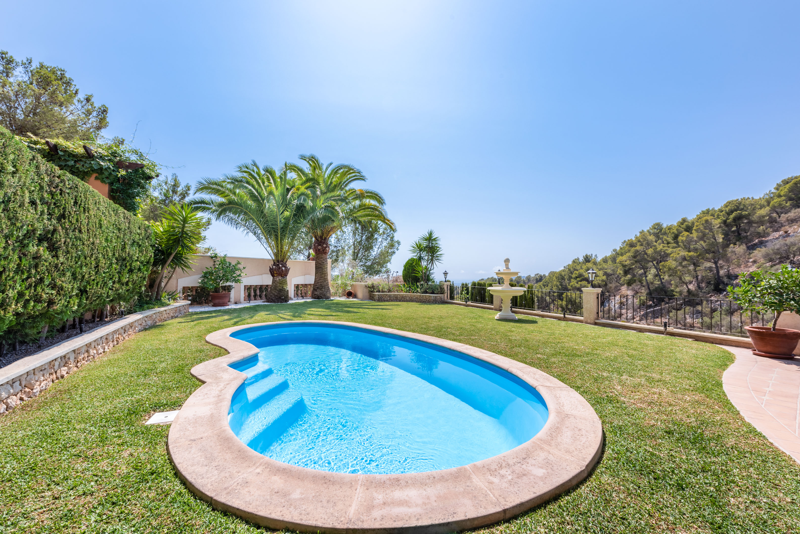 Cozy country house in Son Font with panoramic sea views