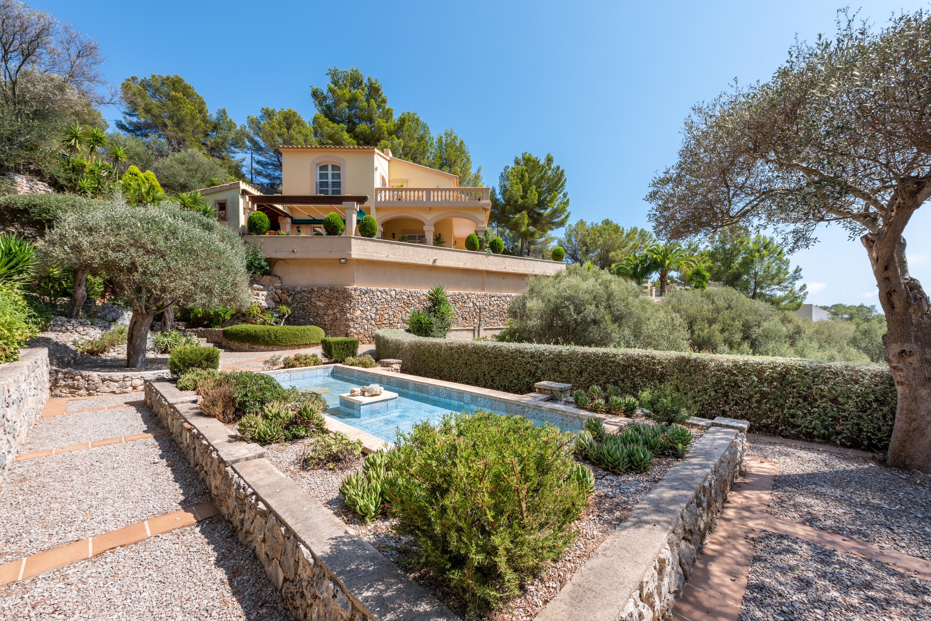 Cozy country house in Son Font with panoramic sea views