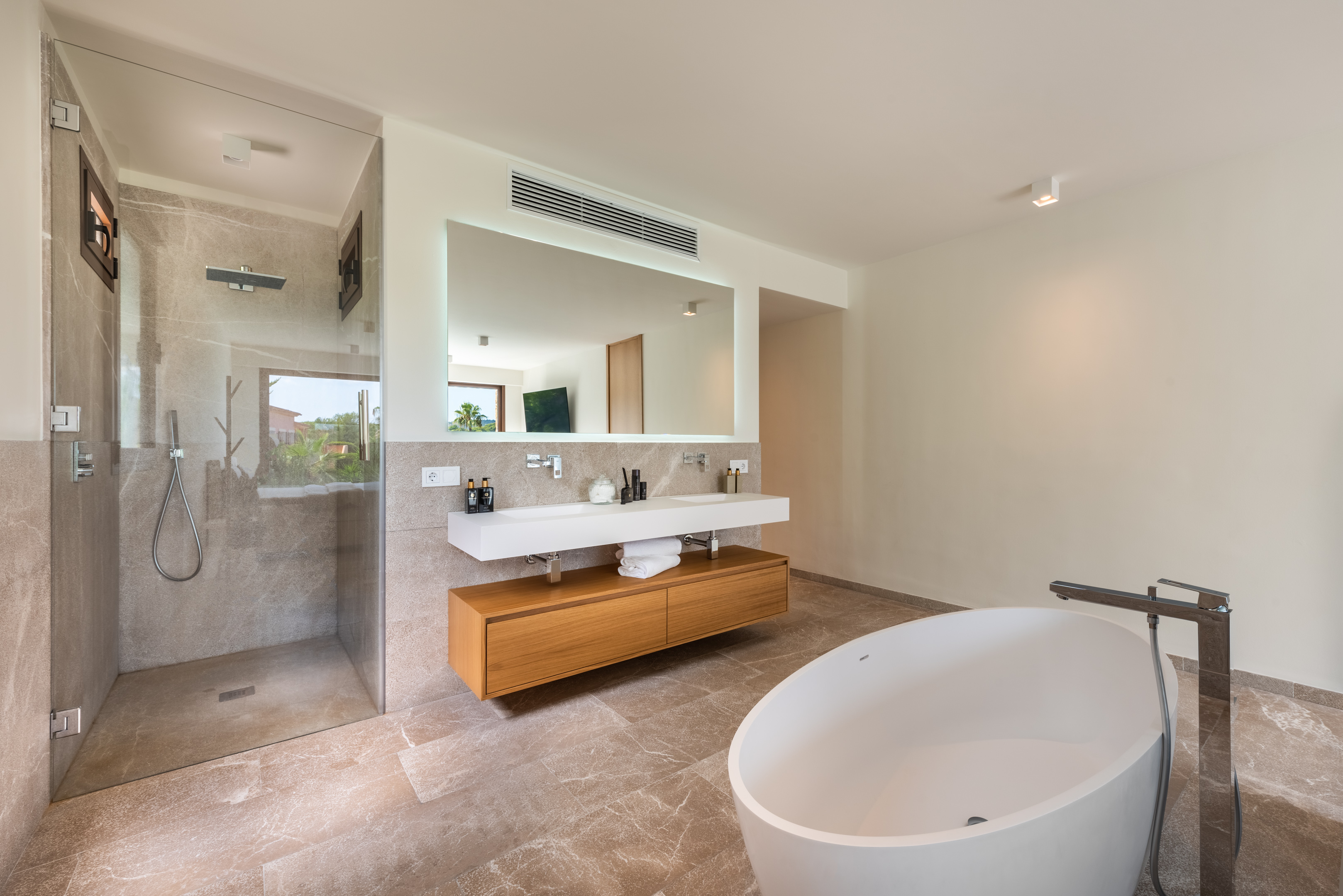 Spacious luxury villa in Nova Santa Ponsa