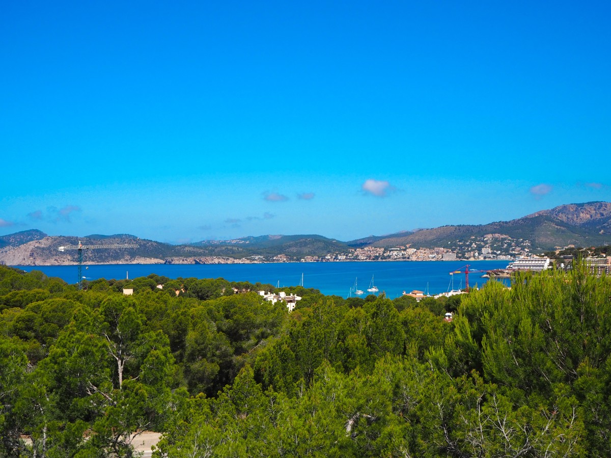 Spectacular modern style villa Santa Ponsa