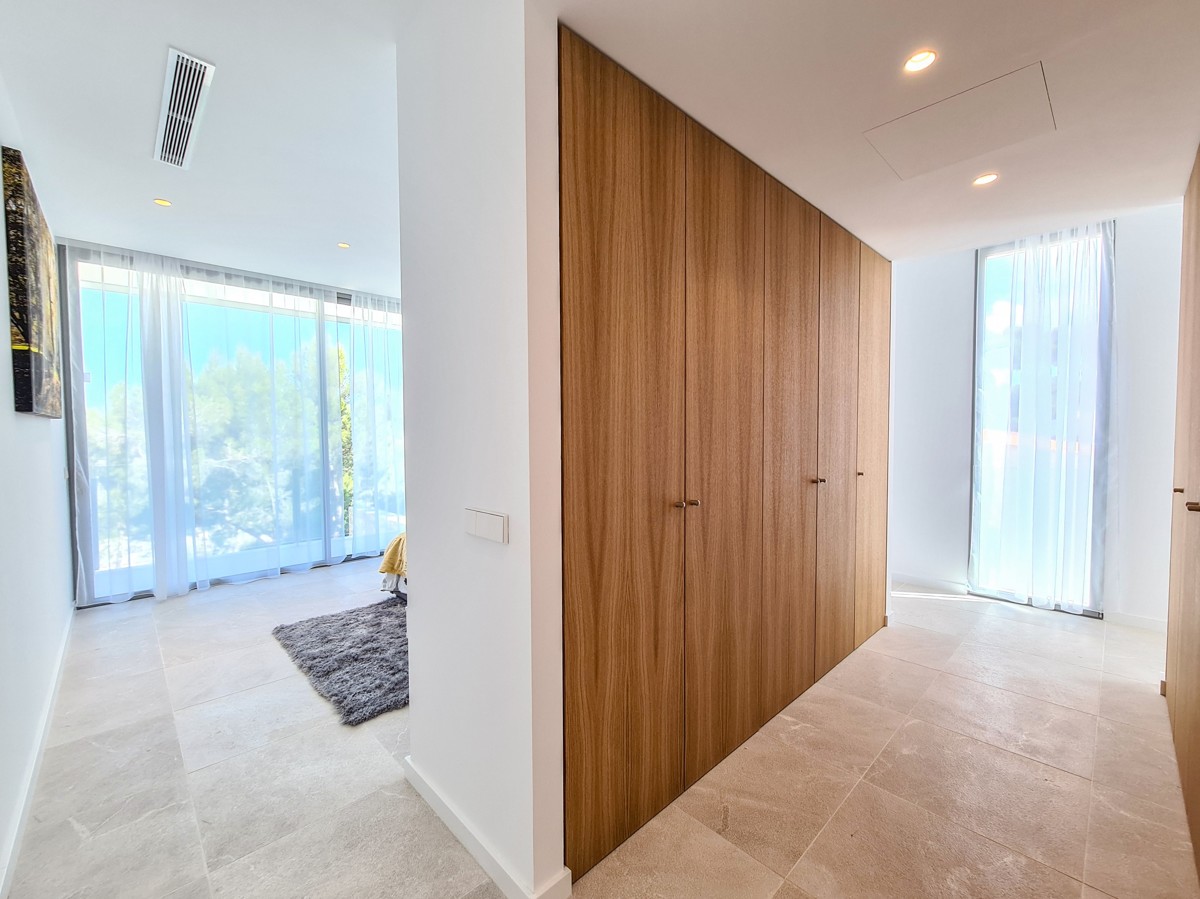 Spectacular modern style villa Santa Ponsa