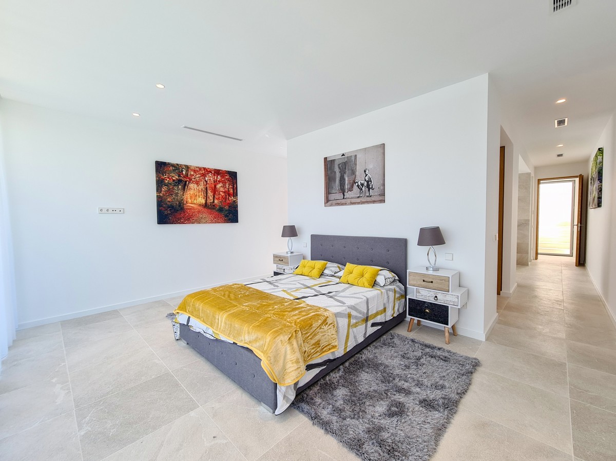 Spectacular modern style villa Santa Ponsa