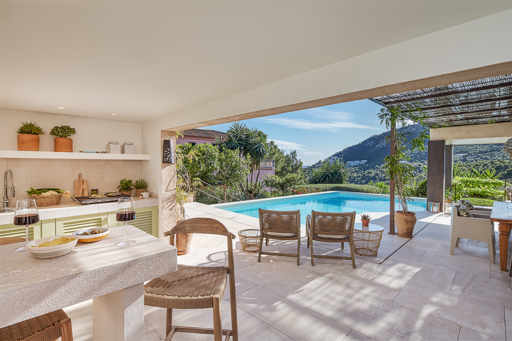  Stunning property in Montport Puerto Andratx 