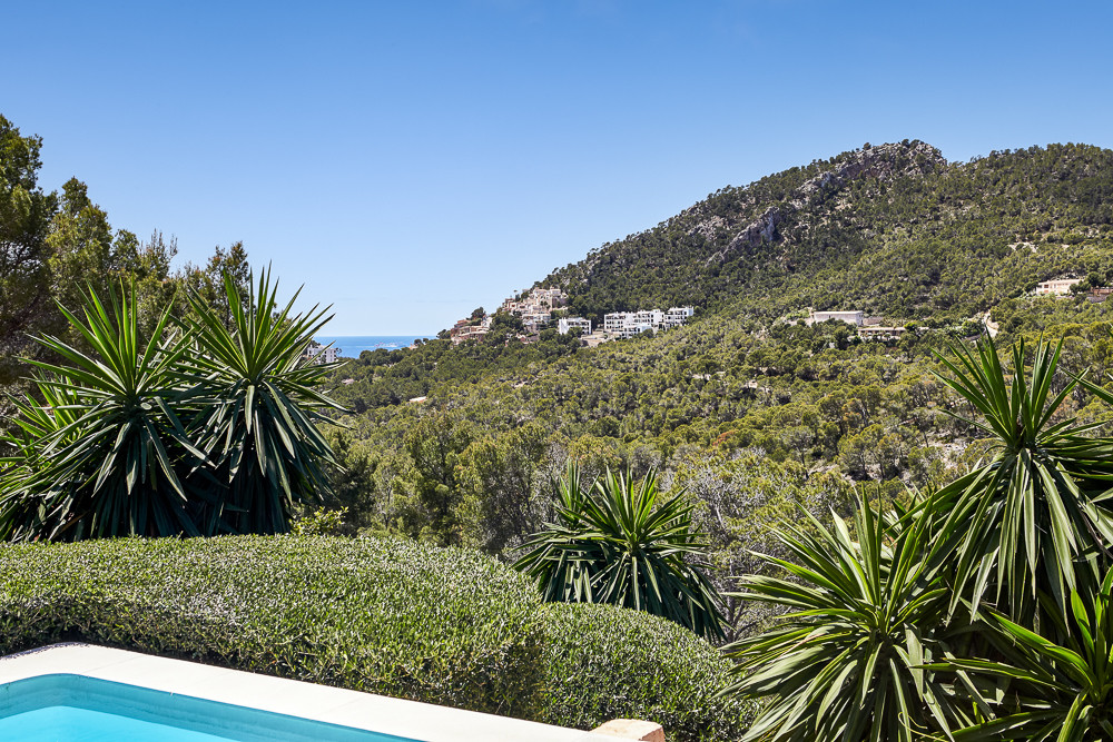  Stunning property in Montport Puerto Andratx 