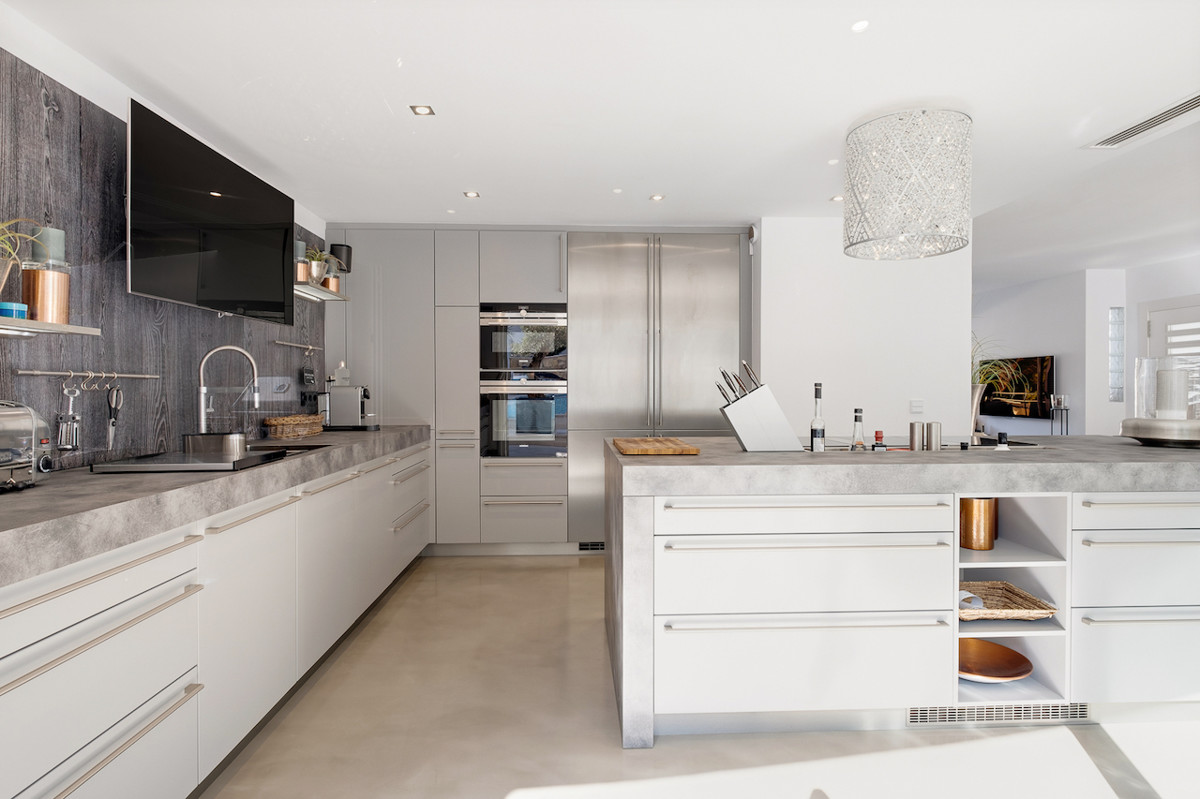 AMAZING: semi-detached house in Puerto Andratx