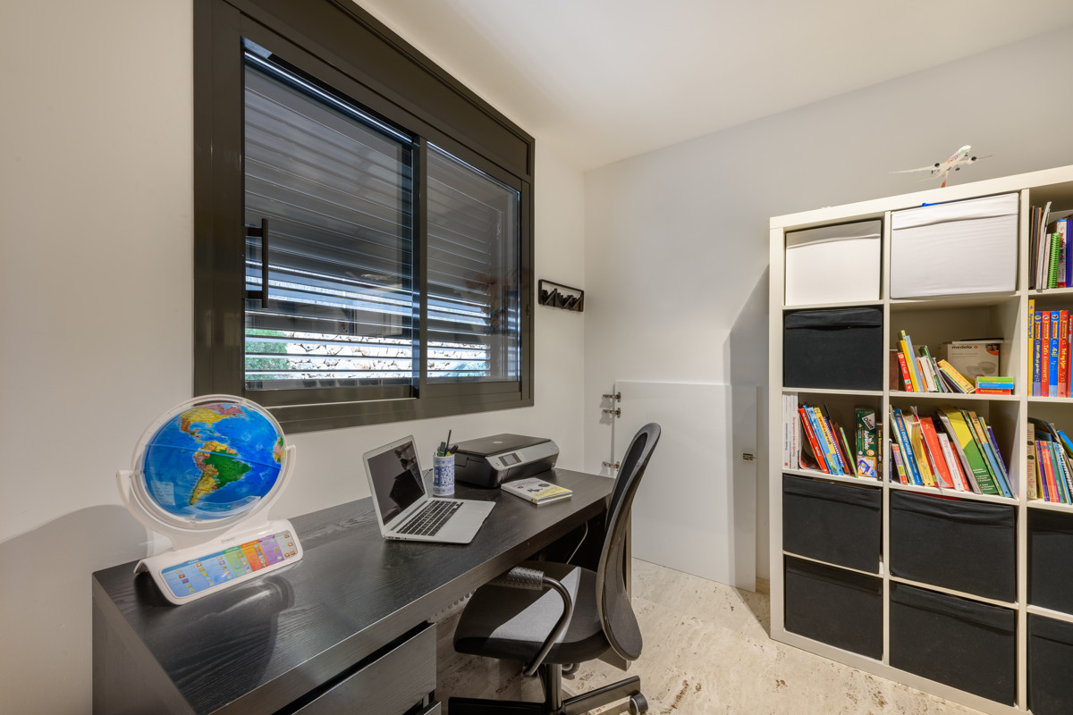  Stunning town house with sea views Genova Palma 