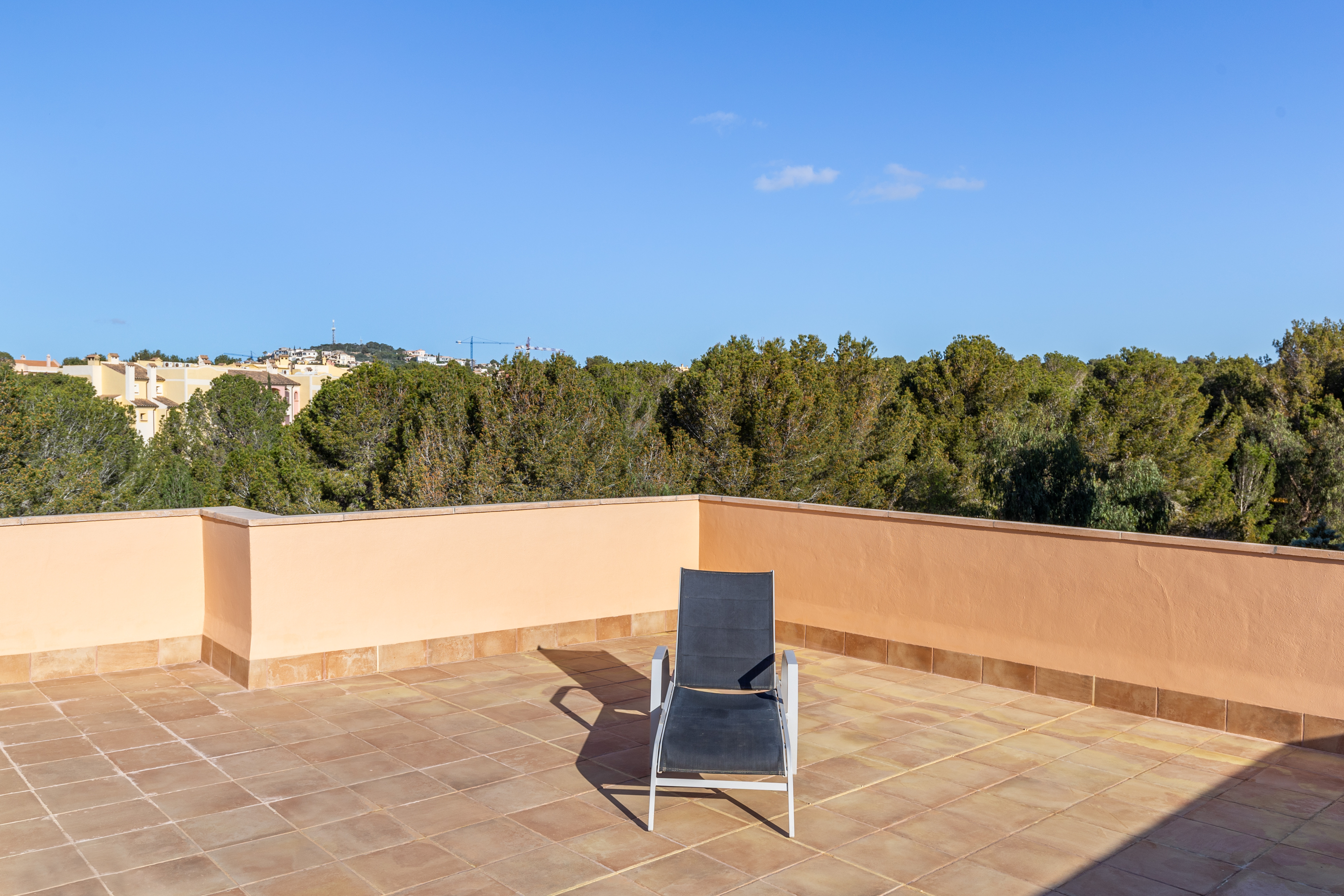 Spacious penthouse in a luxury Golf residence in Nova Santa Ponsa