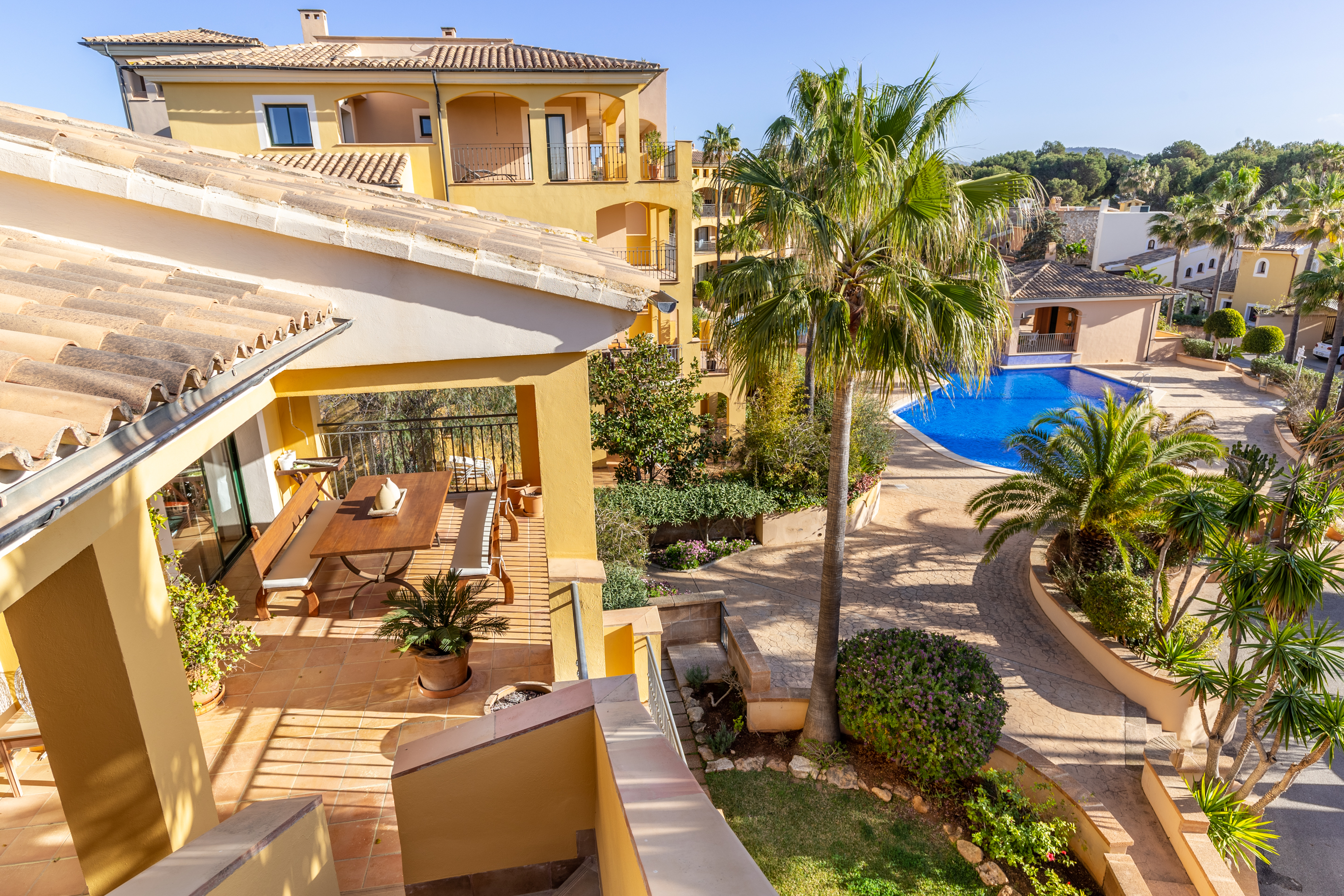 Spacious penthouse in a luxury Golf residence in Nova Santa Ponsa