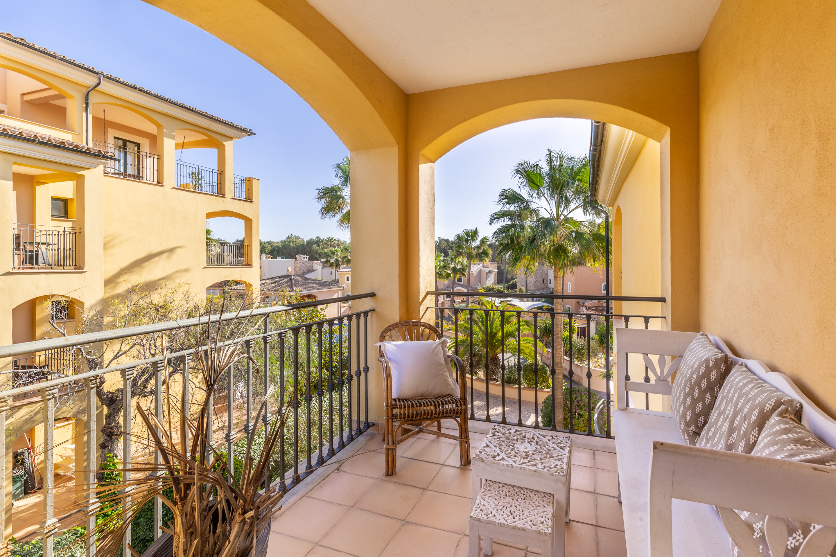 Spacious penthouse in a luxury Golf residence in Nova Santa Ponsa